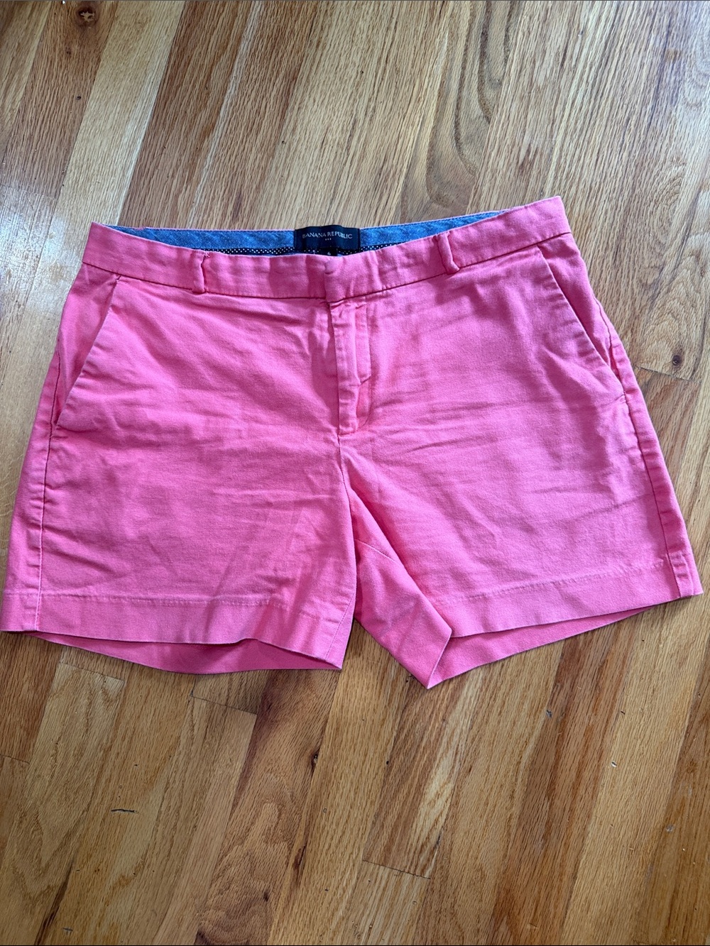 Banana Republic Coral/Pink Women's Chino 5 inch Shorts Size 6